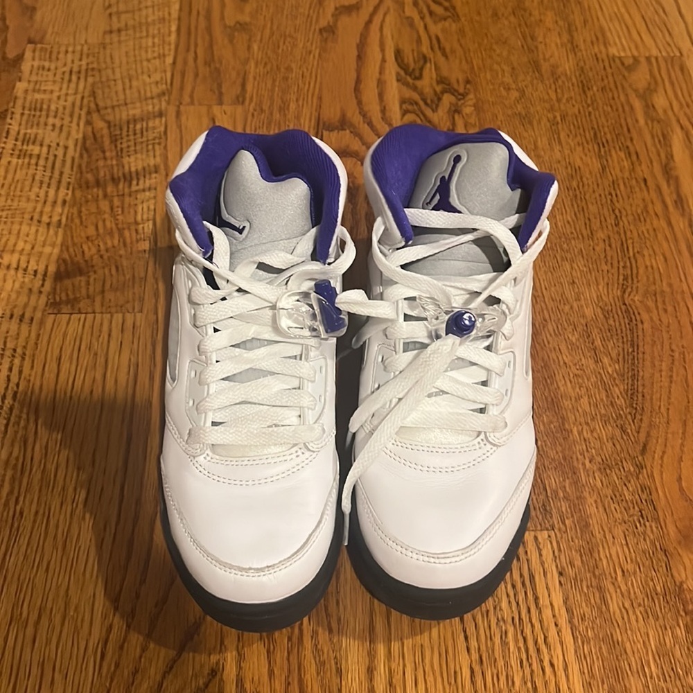 Air Jordan Girls White and Purple Sneakers Size 6.5 - Picture 2 of 6